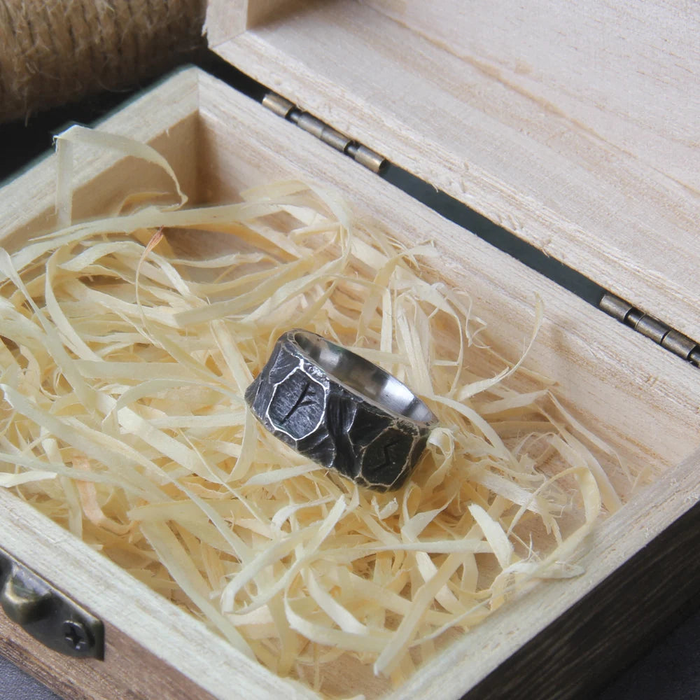 Battle-Scarred - Hammered Norse Band